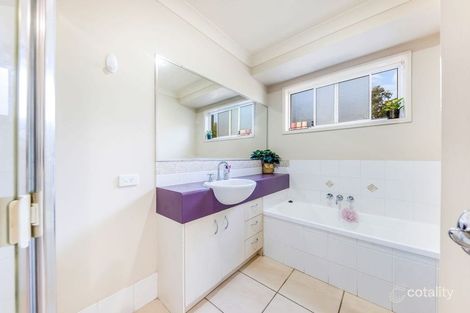 Property photo of 23 Tiverton Place Landsborough QLD 4550