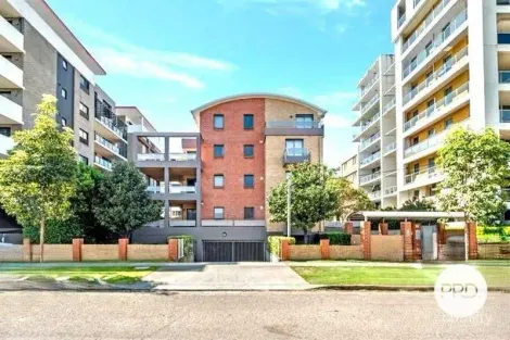 1/8 Castlereagh St, Liverpool, NSW 2170