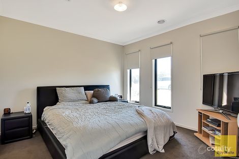 Property photo of 32 Monet Drive Truganina VIC 3029