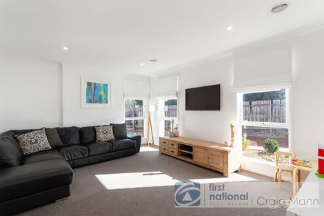 Property photo of 16 Robert Street Somerville VIC 3912