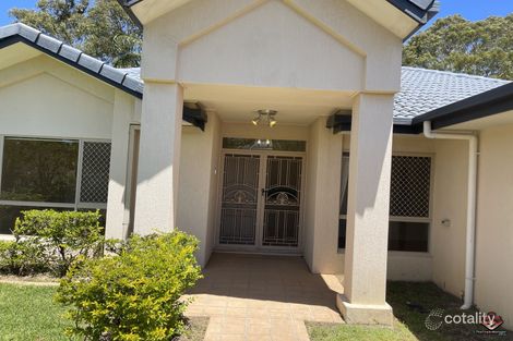 Property photo of 8 Waterwood Court Arundel QLD 4214