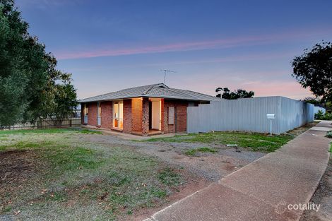 Property photo of 28 Selina Street Morphett Vale SA 5162
