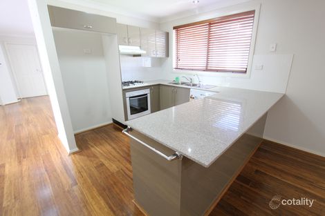 Property photo of 18 Redpa Close West Hoxton NSW 2171