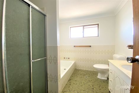 Property photo of 4 Tyrone Avenue Bundall QLD 4217