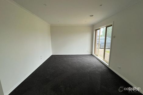 Property photo of 15 Bridlepath Drive Truganina VIC 3029