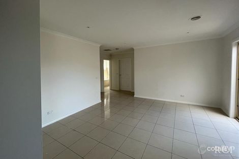 Property photo of 15 Bridlepath Drive Truganina VIC 3029