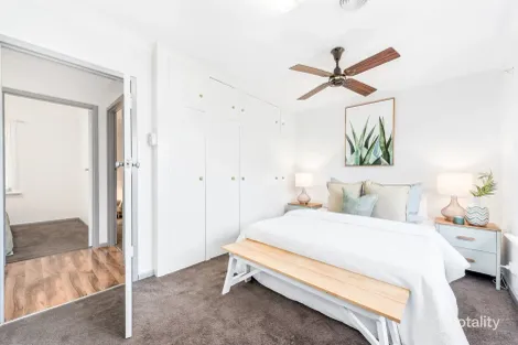 Property photo of 58 Scenic Way Hackham SA 5163