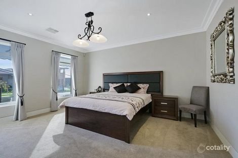 Property photo of 28 Positano Way Lalor VIC 3075
