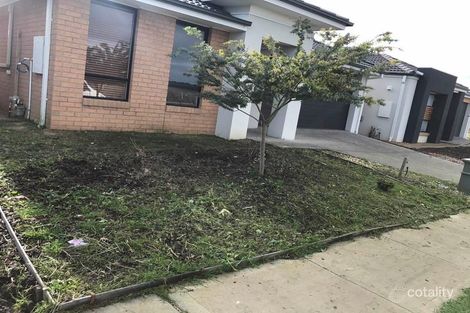 Property photo of 31 Beachside Crescent Point Cook VIC 3030