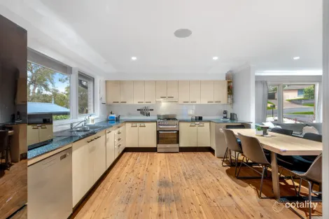 Property photo of 4 Yulunga Place Bradbury NSW 2560