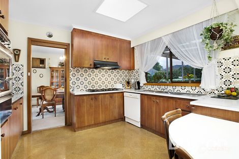Property photo of 28 Remington Drive Glen Waverley VIC 3150