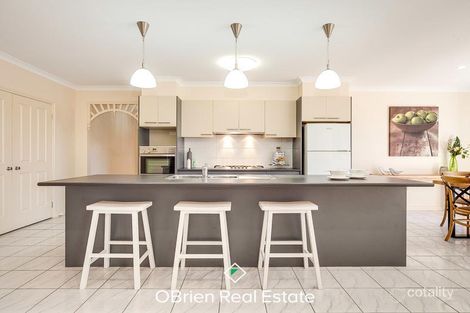 Property photo of 20 Bundoran Avenue Cranbourne VIC 3977
