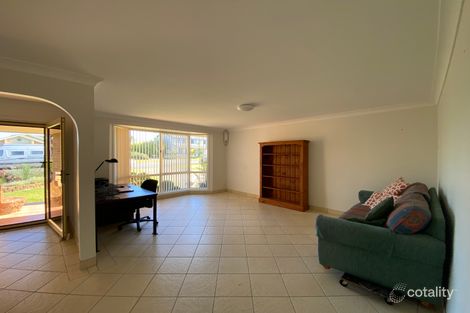 Property photo of 20 Pryor Crescent Old Bar NSW 2430