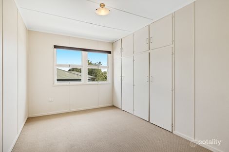 Property photo of 18 Sourris Street Mount Lofty QLD 4350