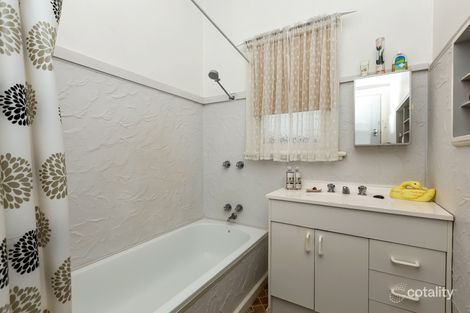 Property photo of 20 Edna Grove Coburg VIC 3058