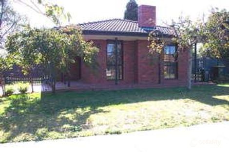 2 Nagle Ct, Mill Park, VIC 3082