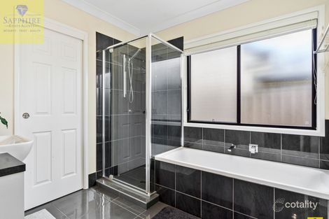 Property photo of 9 Watarrka Avenue Fitzgibbon QLD 4018