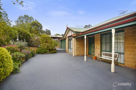 13 Belair Cl, Seville, VIC 3139