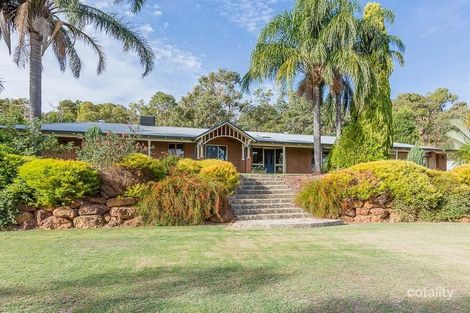 32 Henrietta Ave, Mount Nasura, WA 6112