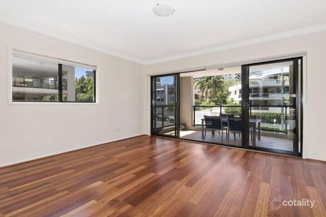 Property photo of 213/36 Macdonald Street Kangaroo Point QLD 4169