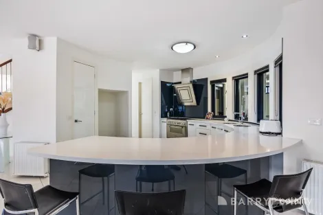 Property photo of 144 Ferntree Gully Road Oakleigh East VIC 3166