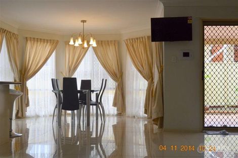 Property photo of 2 Brushwood Circuit Forest Lake QLD 4078