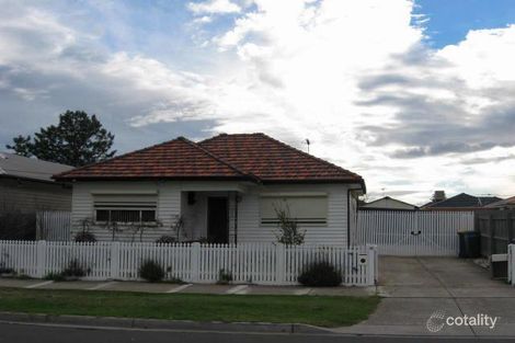 33 Chatsworth Ave, Ardeer, VIC 3022