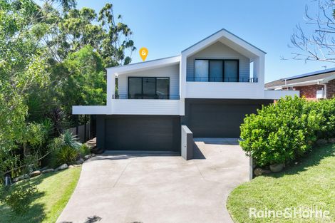 8 Woodalla Way, Narrawallee, NSW 2539