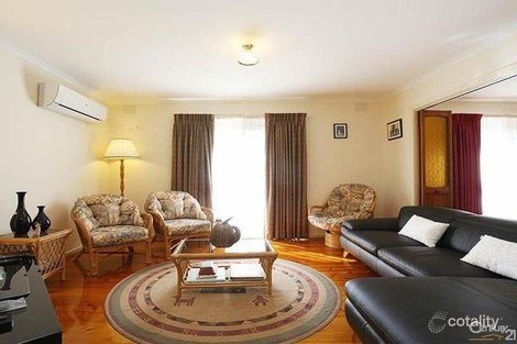 Property photo of 5 June Court Keysborough VIC 3173