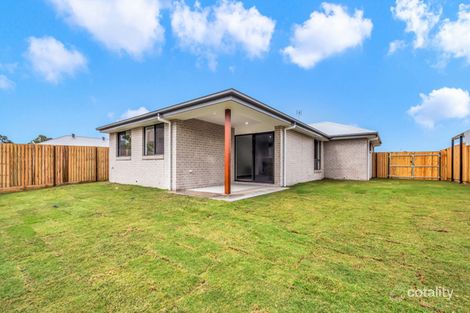 53 Waugh St, Urangan, QLD 4655