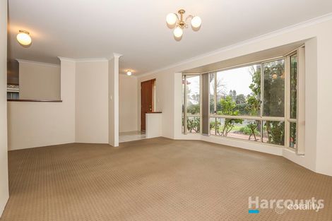 Property photo of 17 Merrifield Circle Leeming WA 6149