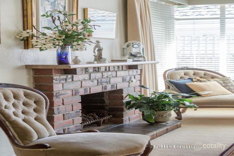 Property photo of 8 Kerry Parade Mont Albert North VIC 3129