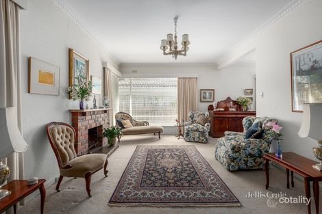 Property photo of 8 Kerry Parade Mont Albert North VIC 3129