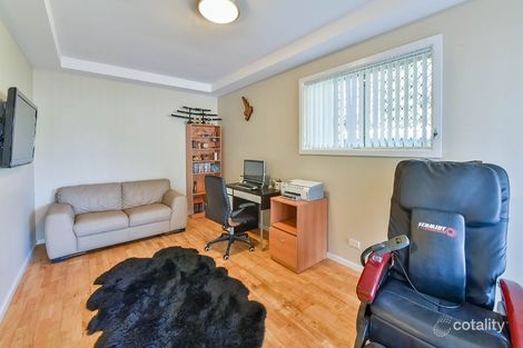 Property photo of 4 Moore Place Currans Hill NSW 2567