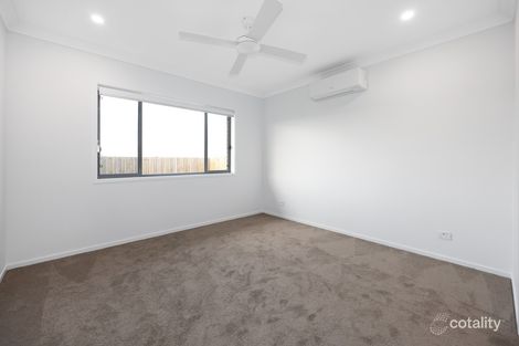 Property photo of 19 Lapwing Crescent Bellbird Park QLD 4300