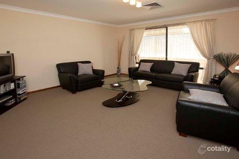 Property photo of 1 Chelan Way Secret Harbour WA 6173