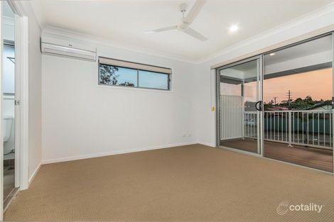 Property photo of 27/1 Dalvena Street Marsden QLD 4132