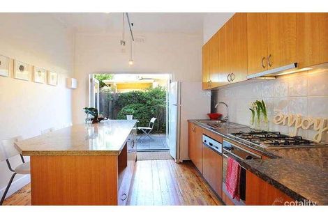 Property photo of 1/15-17 Hennessy Avenue Elwood VIC 3184