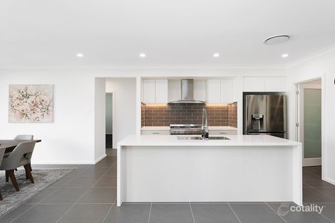 Property photo of 28 Fernhill Avenue Hamlyn Terrace NSW 2259