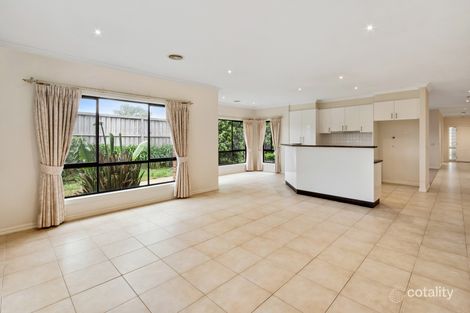 Property photo of 31 Buttress Crescent South Morang VIC 3752