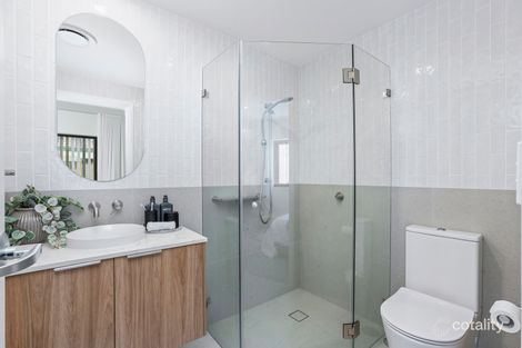 Property photo of 2/2044-2046 Gold Coast Highway Miami QLD 4220