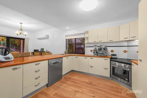 Property photo of 77 Hawthorne Road Hawthorne QLD 4171