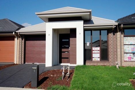 2504 Kilmarnock Way, Clyde North, VIC 3978