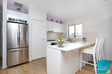 Property photo of 22 Edison Street Fraser Rise VIC 3336