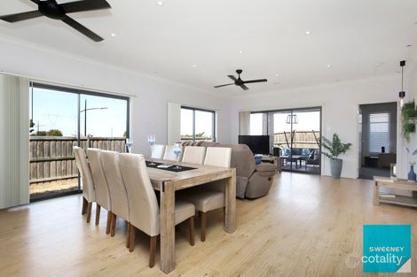 Property photo of 22 Edison Street Fraser Rise VIC 3336