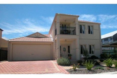 34 Windermere Cres, Mawson Lakes, SA 5095