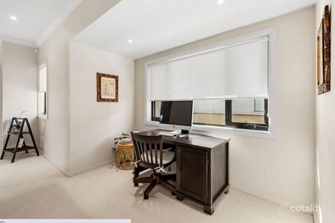 17 Fern Cct, Warriewood, NSW 2102