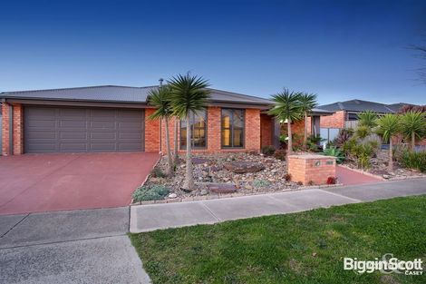 Property photo of 6 Foxhound Grove Cranbourne East VIC 3977