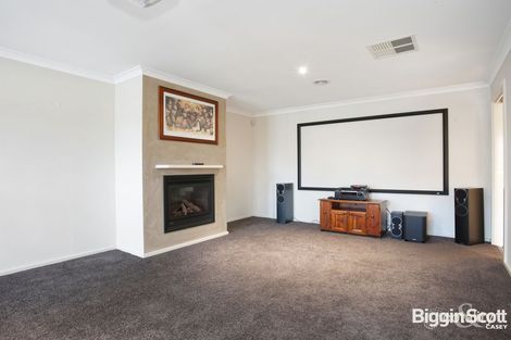 Property photo of 6 Foxhound Grove Cranbourne East VIC 3977