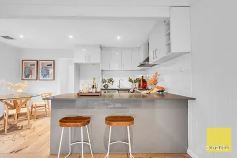 Property photo of 95 Heaths Road Hoppers Crossing VIC 3029